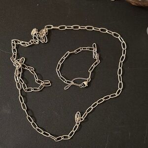 Elegant Gold Chain Necklace and Bracelet Set